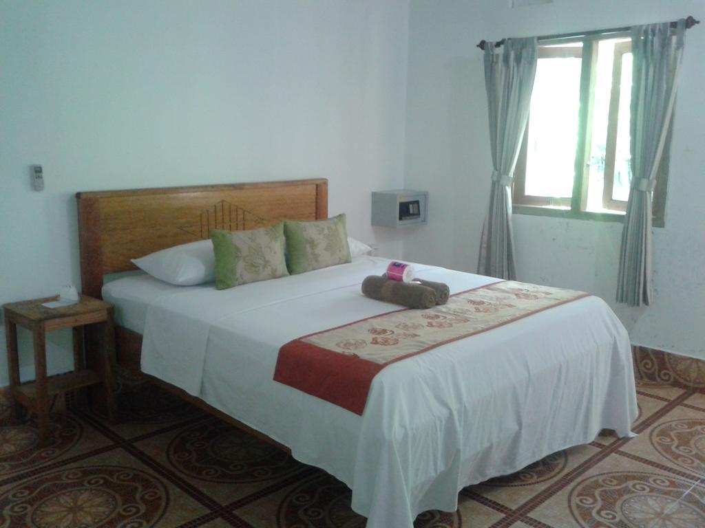 Putri Homestay Гили-Мено Экстерьер фото